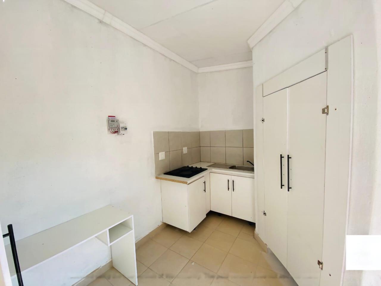 Tsholedi residence – student accommodation near University of Pretoria photo